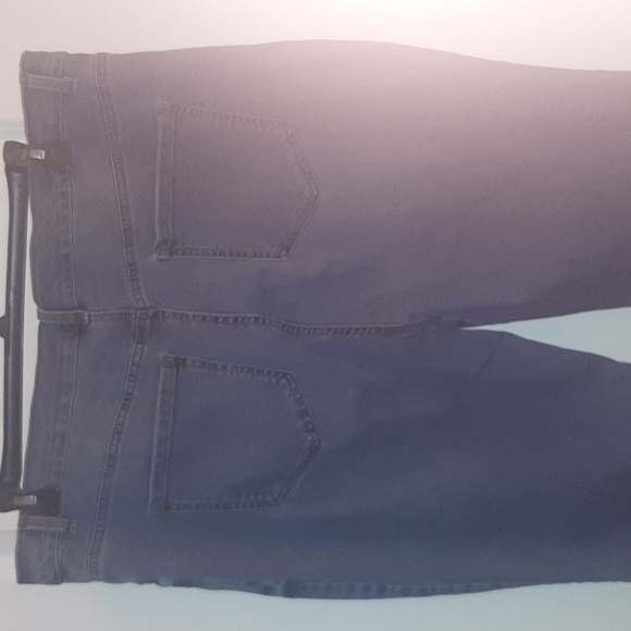 Gloria Vanderbilt Jeans - Picture 4 of 4